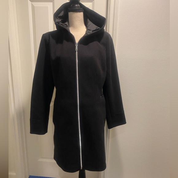 Vince Camuto Women’s Black Winter Hooded Lined Coat Beautiful Size Large - Picture 1 of 16
